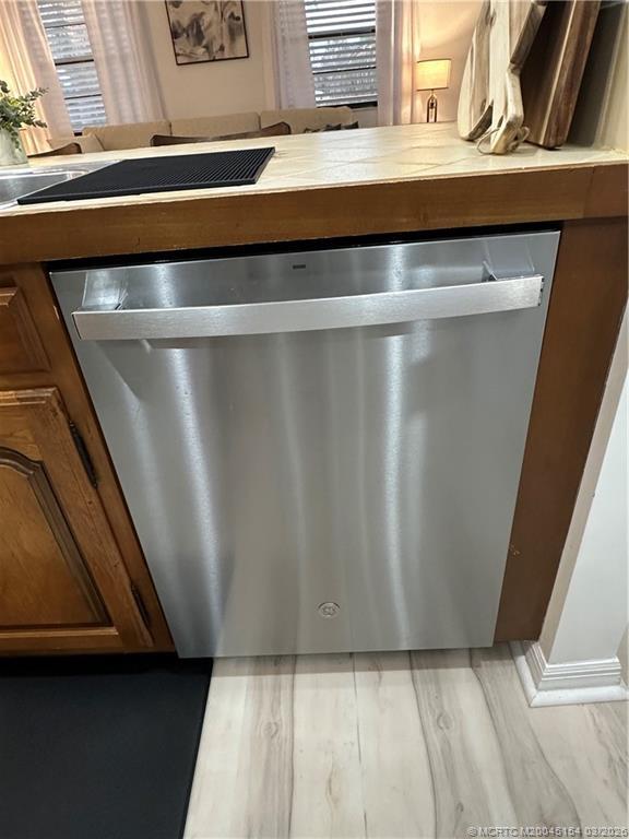 4095 SE Centerboard Ln