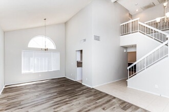 8342 Huxley St in Las Vegas, NV - Foto de edificio - Building Photo