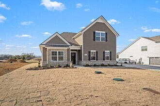 2625 Unitas Dr in Murfreesboro, TN - Foto de edificio - Building Photo