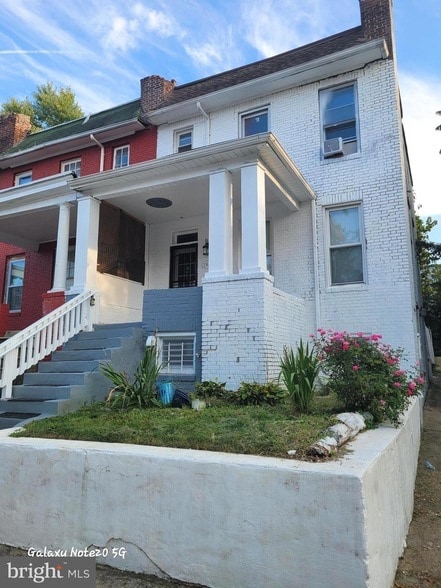 property at 2929 Ellicott Driveway