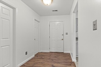 2744 Wynterhall Rd SE in Huntsville, AL - Building Photo - Building Photo