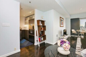 601 Van Ness Ave in San Francisco, CA - Foto de edificio - Building Photo