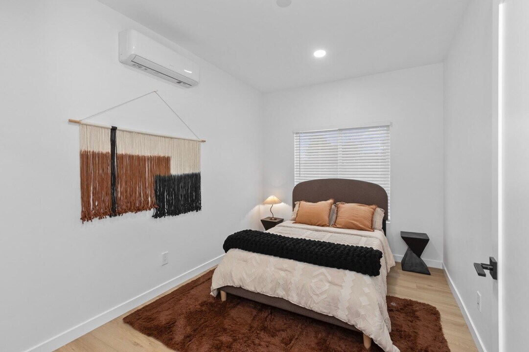 6411 Richard St in San Diego, CA - Building Photo