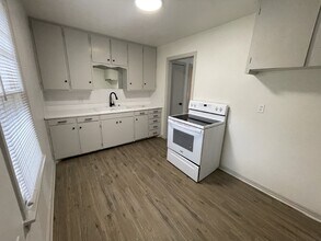 1515 Casady Ln in The Village, OK - Building Photo - Building Photo