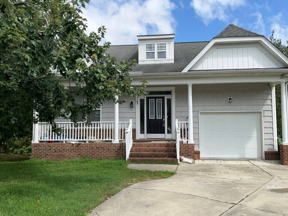 1105 Willowedge Ct in Knightdale, NC - Building Photo
