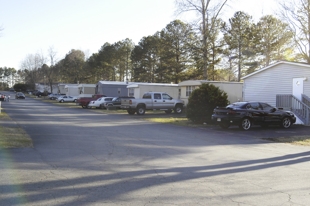 Deer Creek Mobile Home Park in Stockbridge, GA - Building Photo