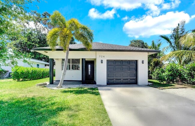 property at 724 SW 9th St
