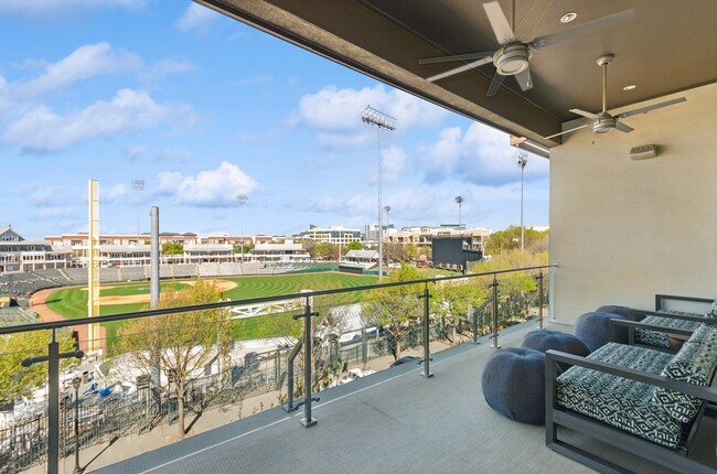 AMLI at the Ballpark in Frisco, TX - Foto de edificio - Building Photo