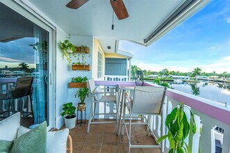 700 Pine Dr in Pompano Beach, FL - Building Photo - Building Photo