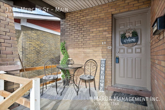 1704 Mercer St in Windsor, ON - Building Photo - Building Photo