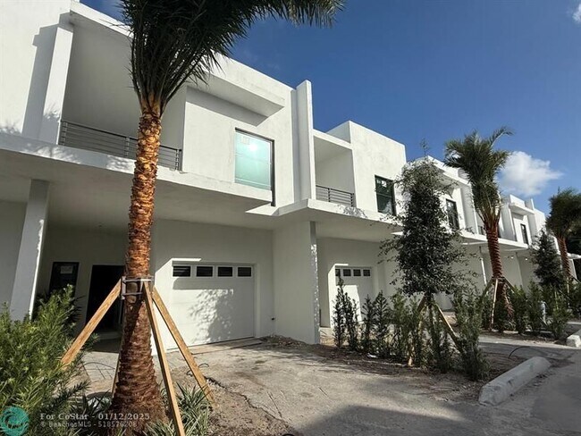 2526 Pierce St in Hollywood, FL - Building Photo - Building Photo