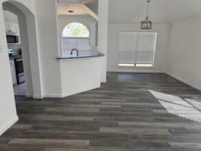 6611 Rockdale Rd in Fort Worth, TX - Building Photo - Building Photo