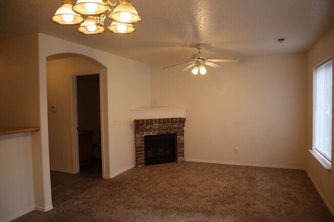 4883 N Jasmine Ln in Coeur d'Alene, ID - Building Photo - Building Photo