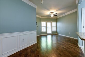 1850 Cotillion Dr in Atlanta, GA - Foto de edificio - Building Photo
