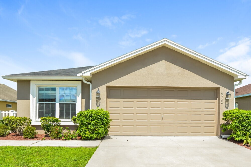3722 Ricky Ln in St. Cloud, FL - Building Photo