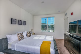 Hudson at East in Orlando, FL - Building Photo - Building Photo