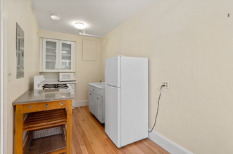 1607 Commonwealth Ave, Unit 12a in Boston, MA - Building Photo - Building Photo