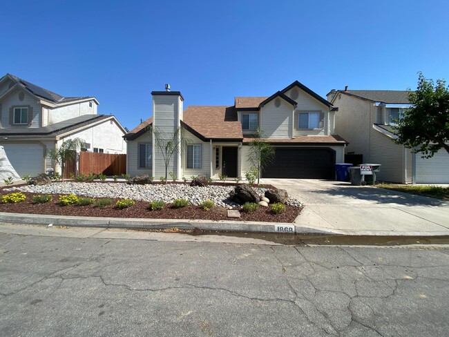 property at 1868 E Houston Ave