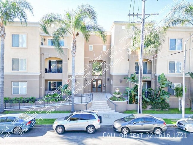 4568 1st St in Los Angeles, CA - Building Photo - Building Photo