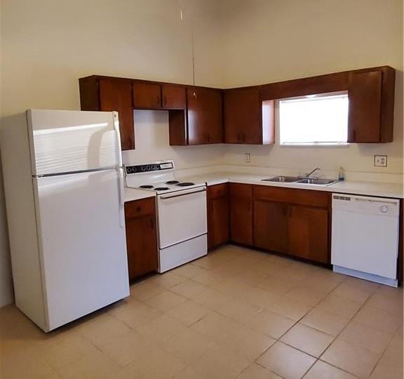 100 Quail Run Rd in Martindale, TX - Building Photo - Building Photo