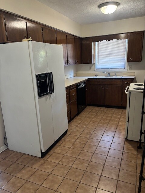 3600 Urbandale Ave in Des Moines, IA - Foto de edificio - Building Photo