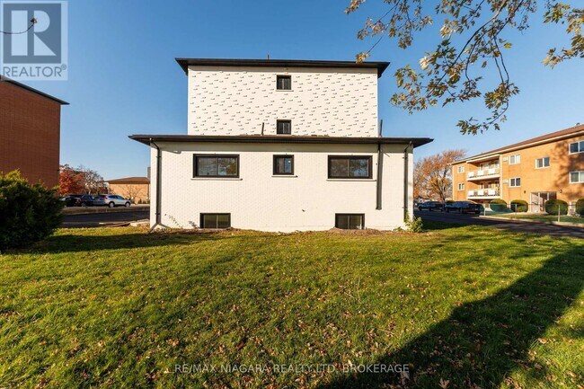 141 Plymouth Rd in Welland, ON - Building Photo - Building Photo