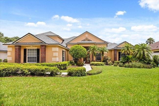 property at 213 Heatherwood Ct