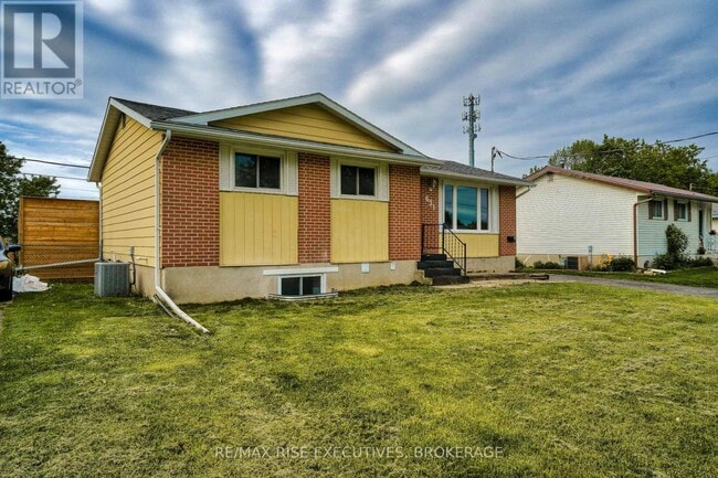 property at 631-631 Aylmer Crescent