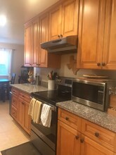 875 September Dr in Cupertino, CA - Building Photo - Building Photo