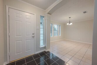 17523 Coventry Oaks Dr in Houston, TX - Building Photo - Building Photo