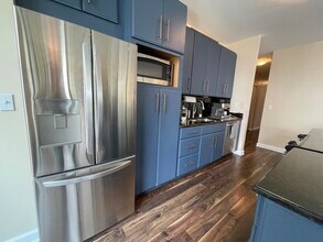 2 E Erie St in Chicago, IL - Building Photo - Building Photo