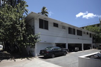 1965 Ala Wai Blvd in Honolulu, HI - Foto de edificio - Building Photo