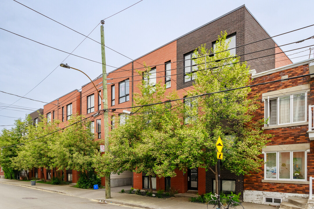 115 Sainte-Marguerite Rue in Montréal, QC - Building Photo