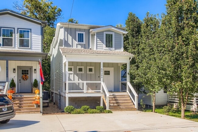 5928 Carl Pl in Nashville, TN - Foto de edificio - Building Photo