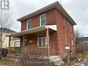 266 Euclid Ave in Peterborough, ON - Building Photo - Building Photo