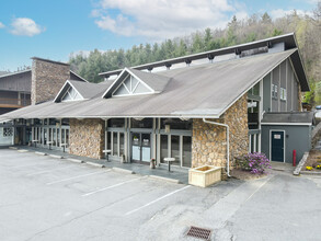 Studio West Apartments in Boone, NC - Foto de edificio - Building Photo