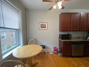 1303 Elmwood Ave in Evanston, IL - Building Photo - Building Photo