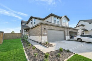 21047 Bay Vlg Dr in Cypress, TX - Building Photo