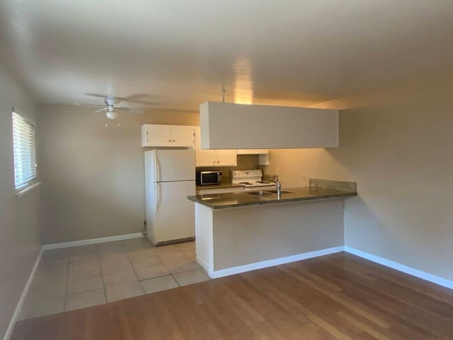 property at 139 W Lassen Ave