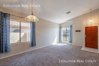 14405 S 46th St. in Phoenix, AZ - Building Photo - Building Photo