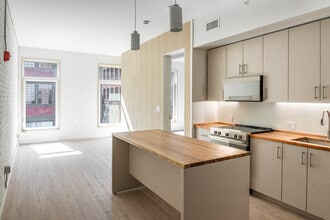 Acme Timber Lofts in New Haven, CT - Foto de edificio - Building Photo