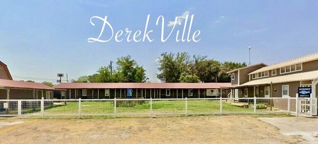 Derek Ville in Clifton, TX - Building Photo - Building Photo