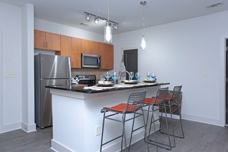 10 Perimeter Park in Atlanta, GA - Building Photo - Interior Photo