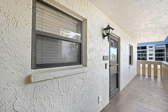1830 N Atlantic Ave in Cocoa Beach, FL - Building Photo - Building Photo