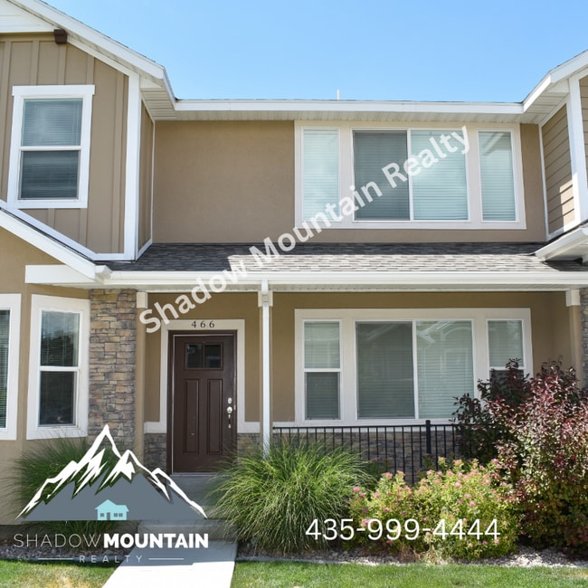 property at 466 E 2170 N
