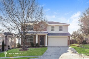 2625 Gardendale Dr in Fort Worth, TX - Building Photo