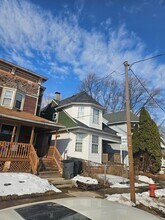 2424 Broadway St in Toledo, OH - Building Photo - Building Photo