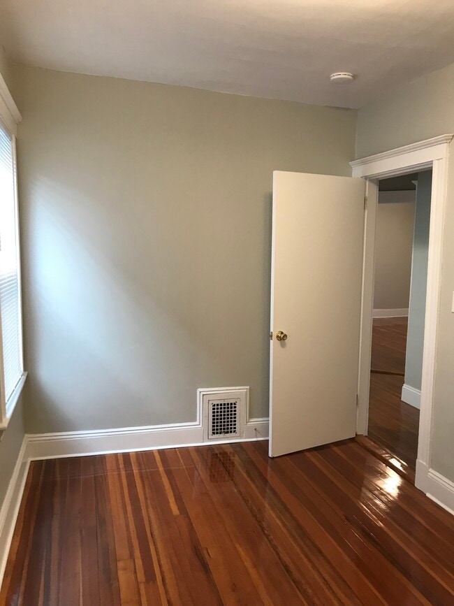 11 Tower St, Unit 2 in Boston, MA - Building Photo - Building Photo