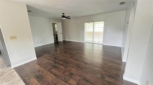 8348 Angela Ct in Zephyrhills, FL - Building Photo - Building Photo