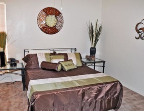 Spring Glen Apartments in Fort Worth, TX - Building Photo - Interior Photo